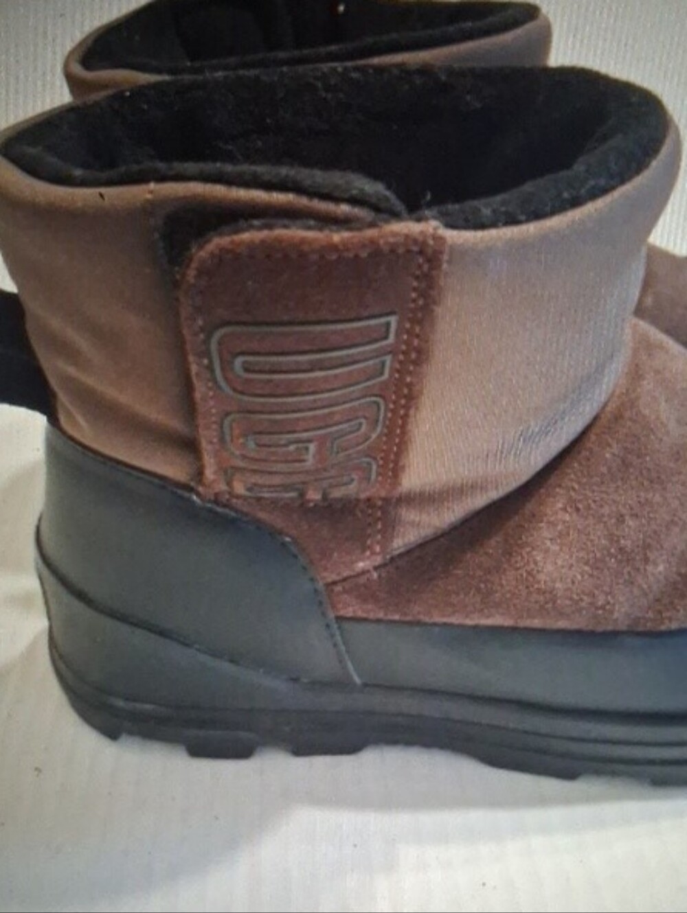 UGG Classic Klamath Mini Winter Boot
